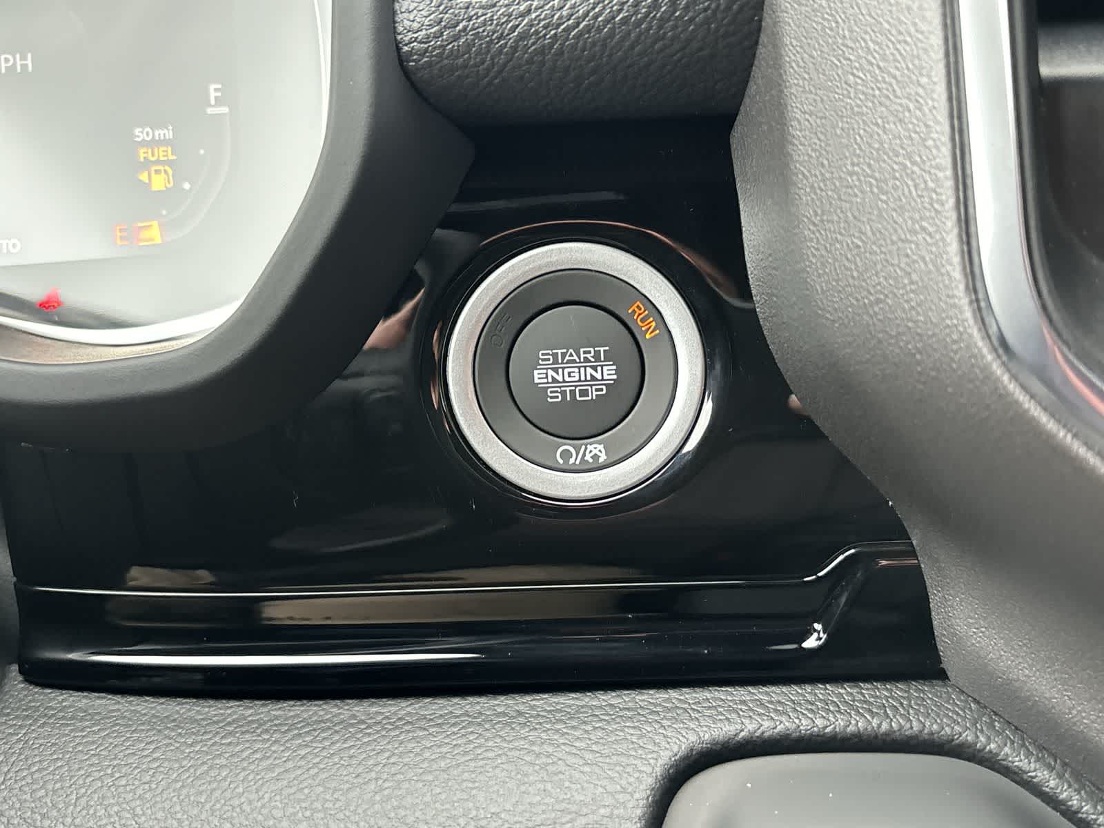 Thumbnail: 2026 RAM 1500 - 25