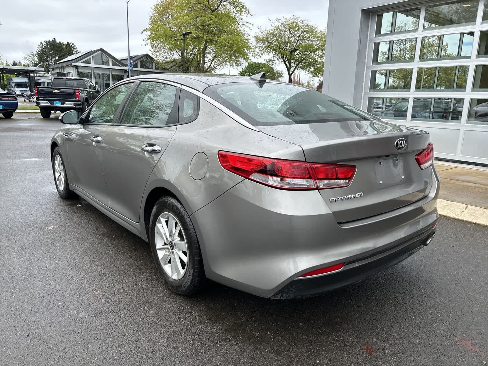 Thumbnail: 2016 Kia Optima - 3