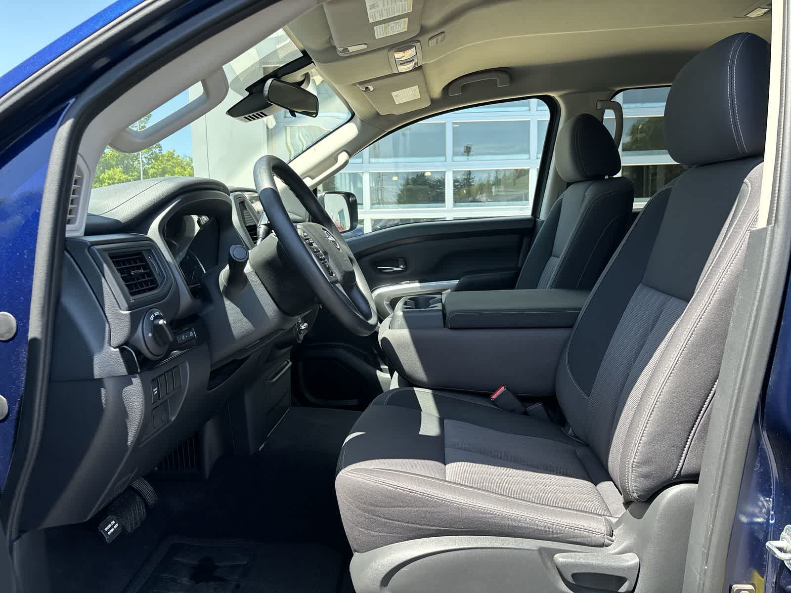Thumbnail: 2023 Nissan Titan - 8