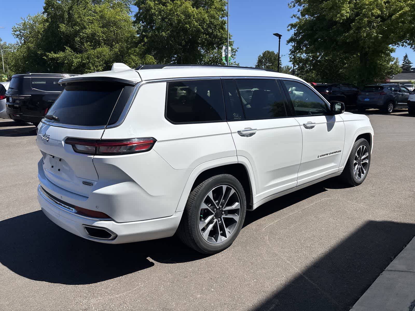 Thumbnail: 2023 Jeep Grand Cherokee - 4