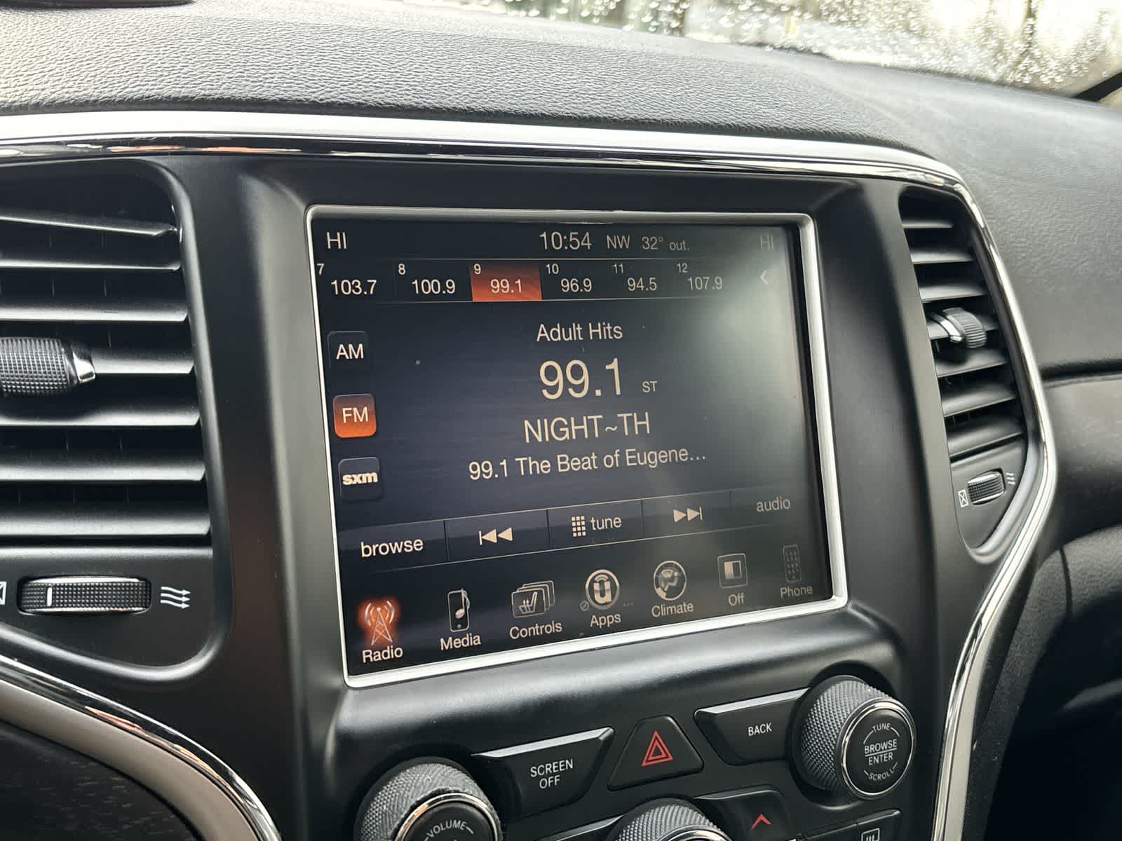 Thumbnail: 2015 Jeep Grand Cherokee - 12