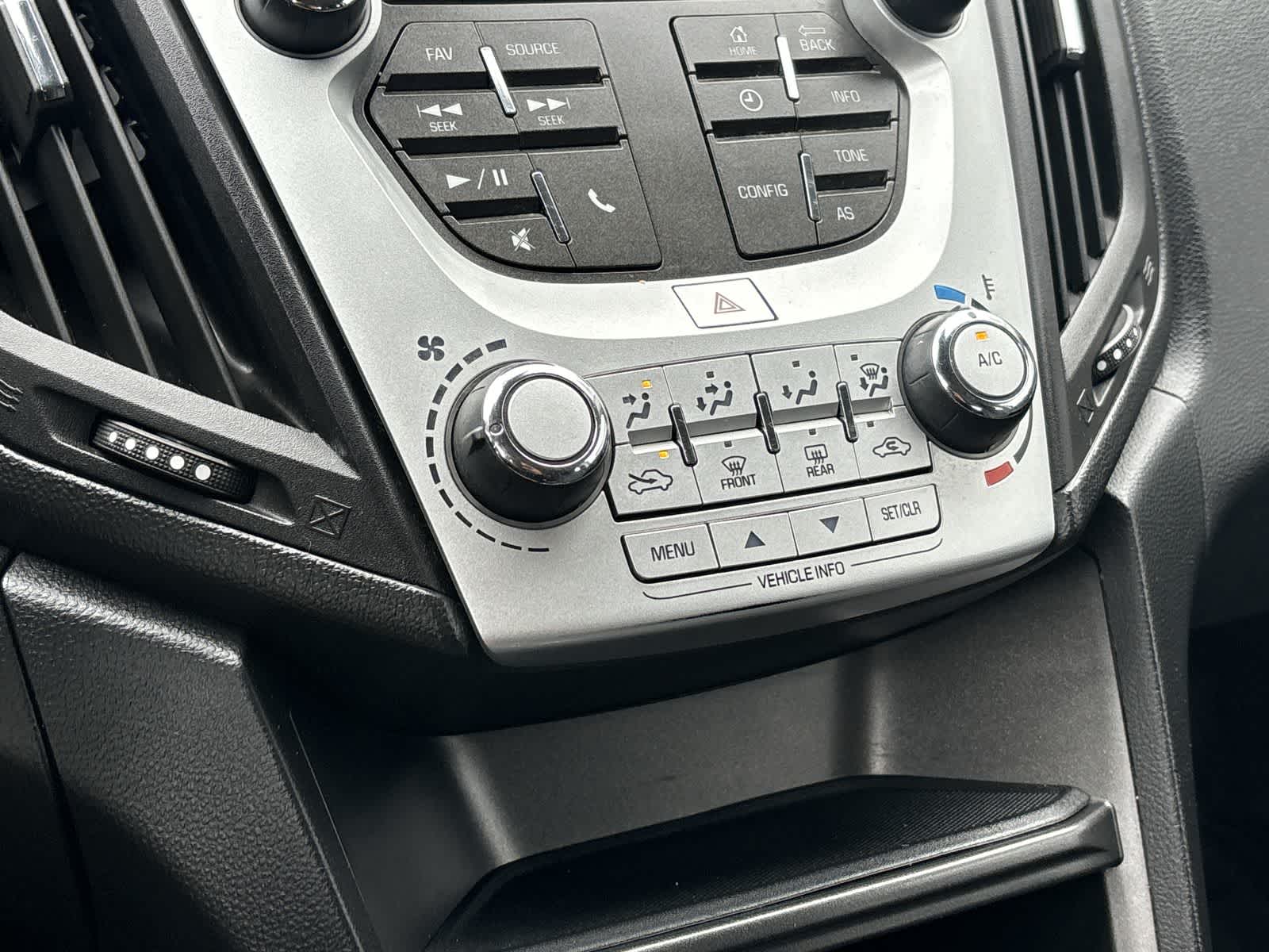 Thumbnail: 2017 Chevrolet Equinox - 19