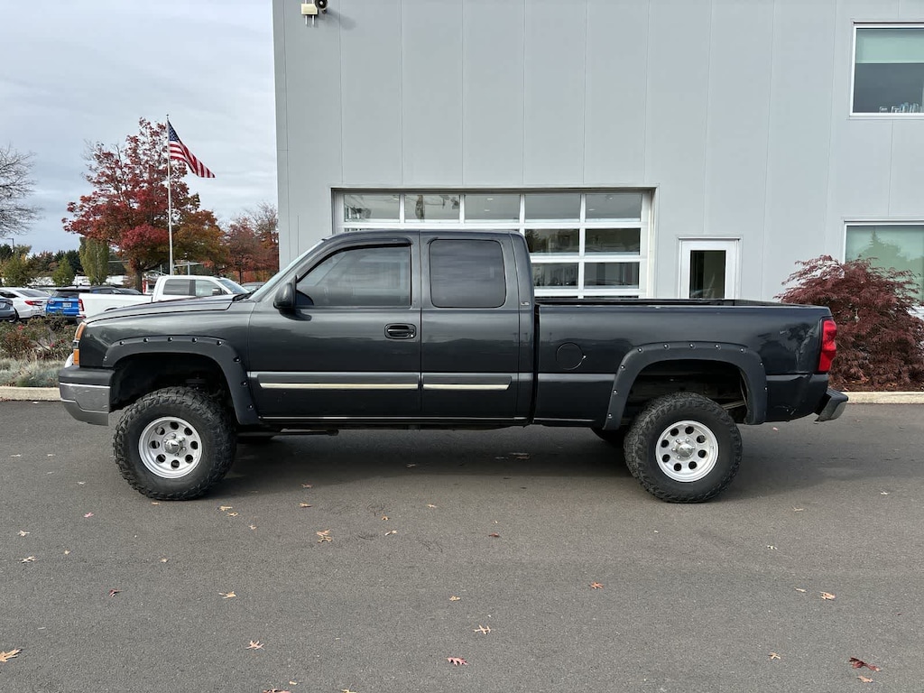 Used 2004 Chevrolet Silverado 1500  Truck Extended Cab