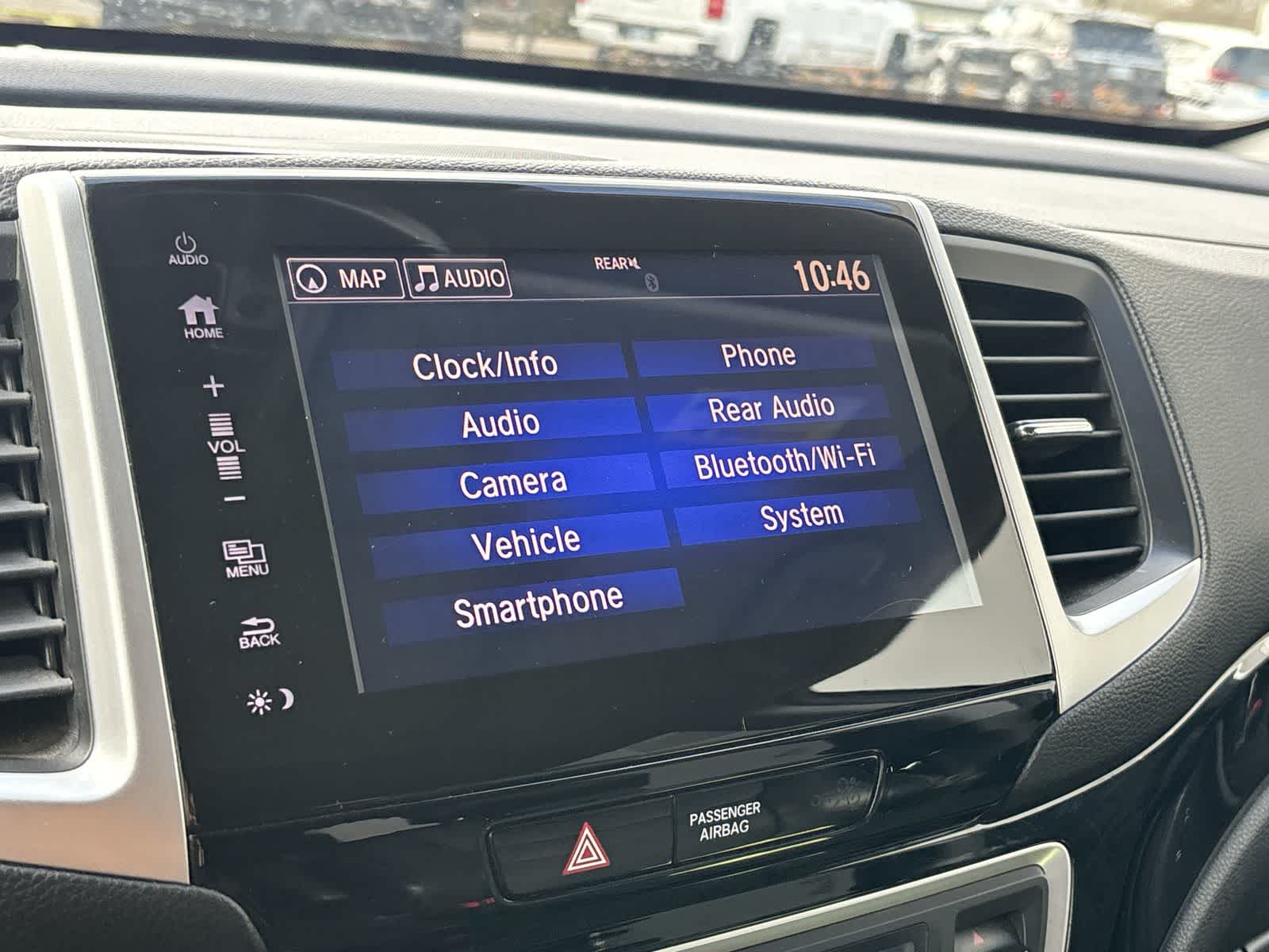 Thumbnail: 2017 Honda Pilot - 18