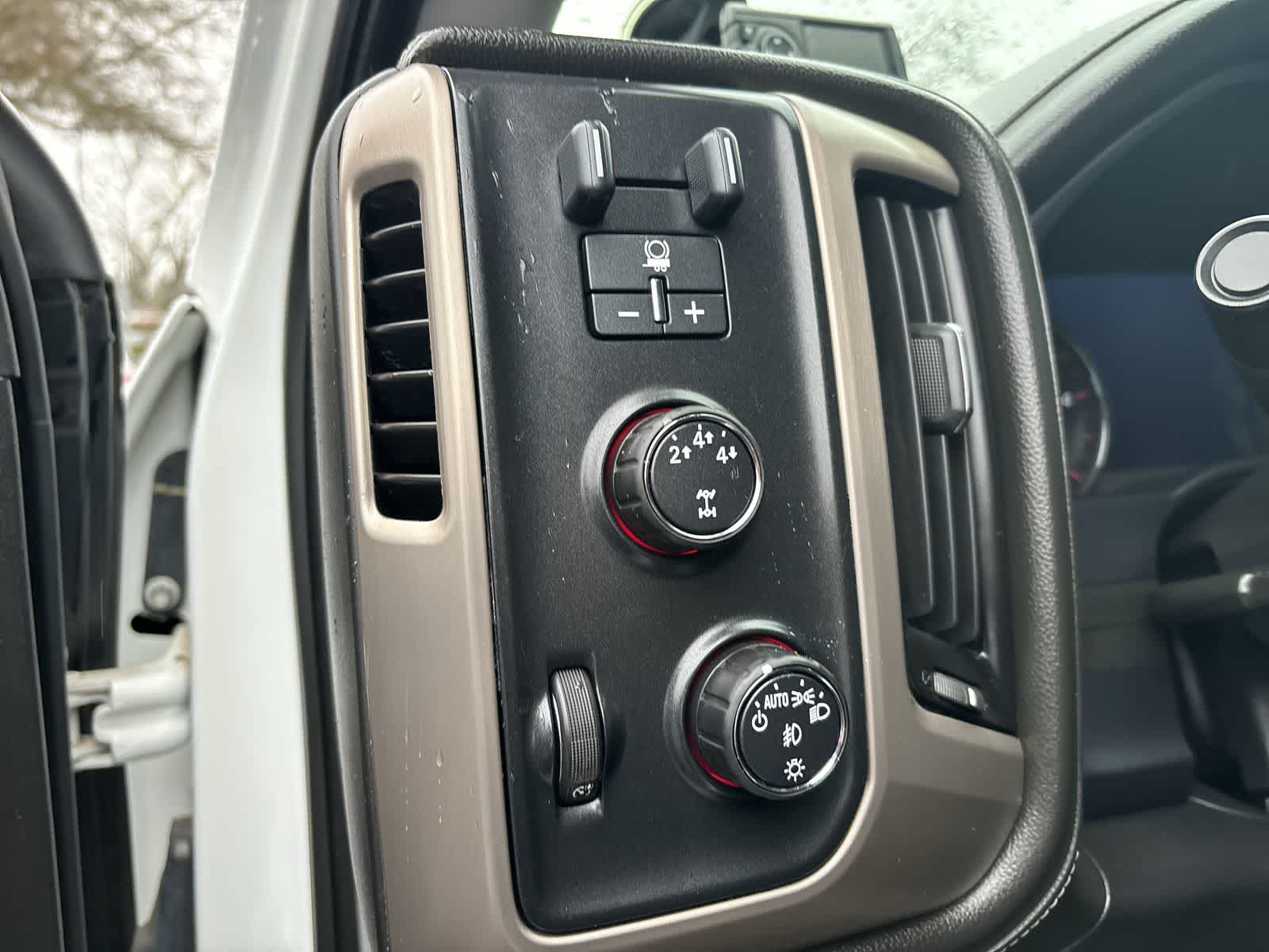 Thumbnail: 2016 GMC Sierra 2500 - 10