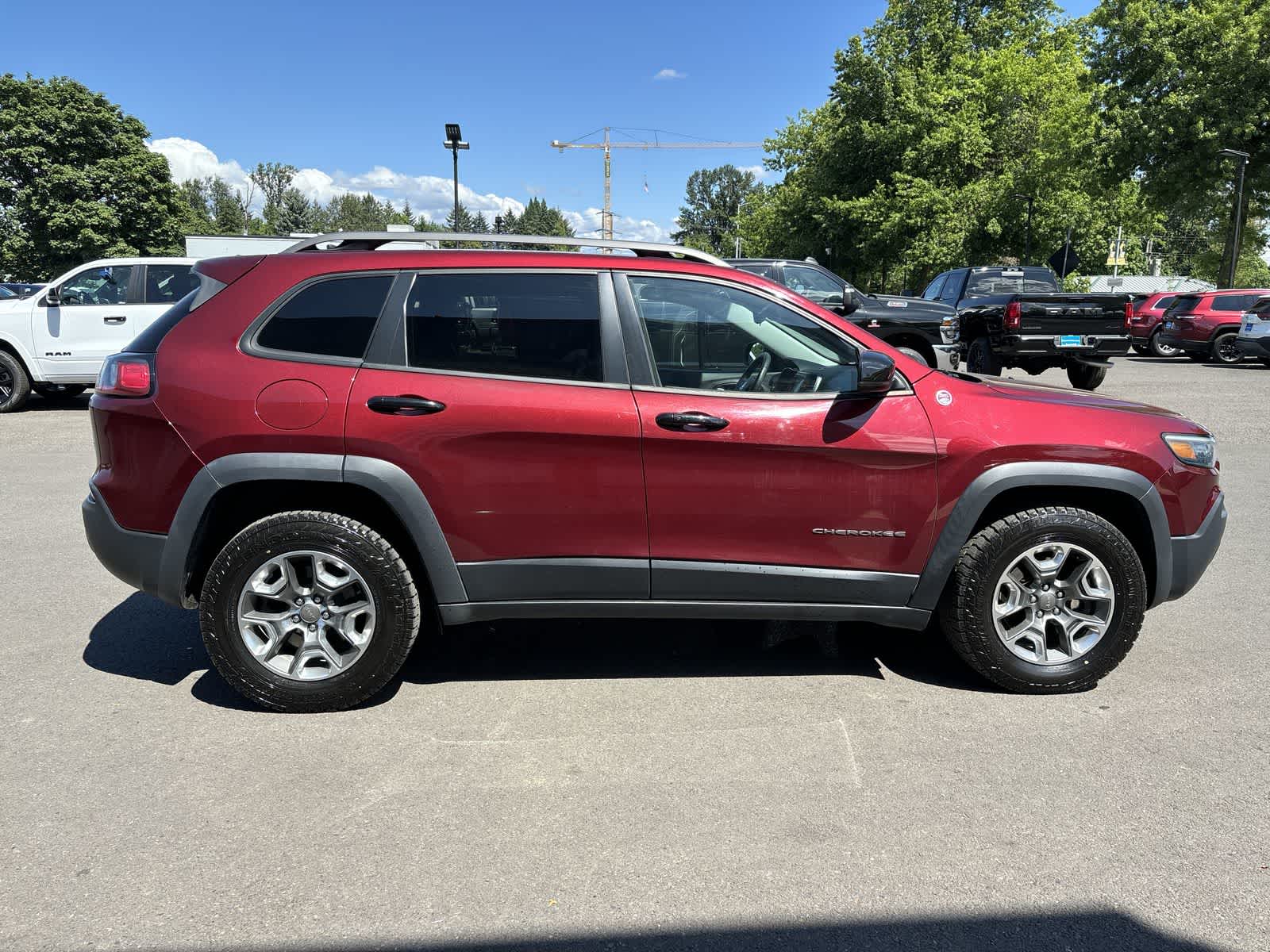 2019 Jeep Cherokee Trailhawk photo 3