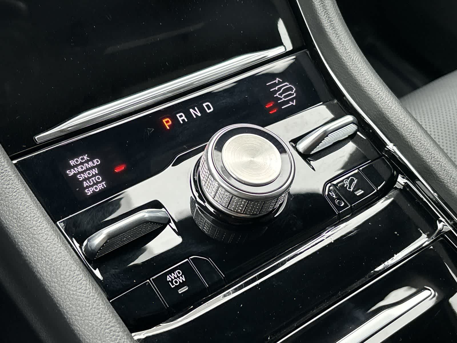 Thumbnail: 2025 Jeep Grand Cherokee - 26