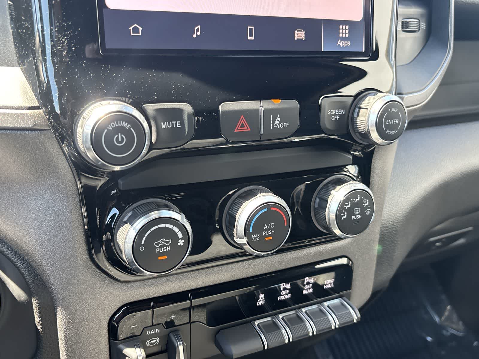 Thumbnail: 2026 RAM 1500 - 25