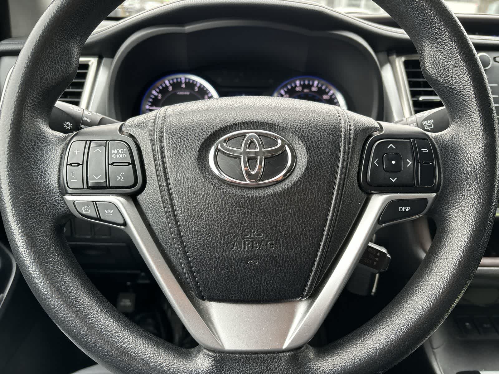 Thumbnail: 2014 Toyota Highlander - 10