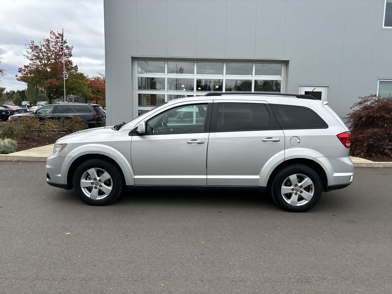 Thumbnail: 2011 Dodge Journey - 2