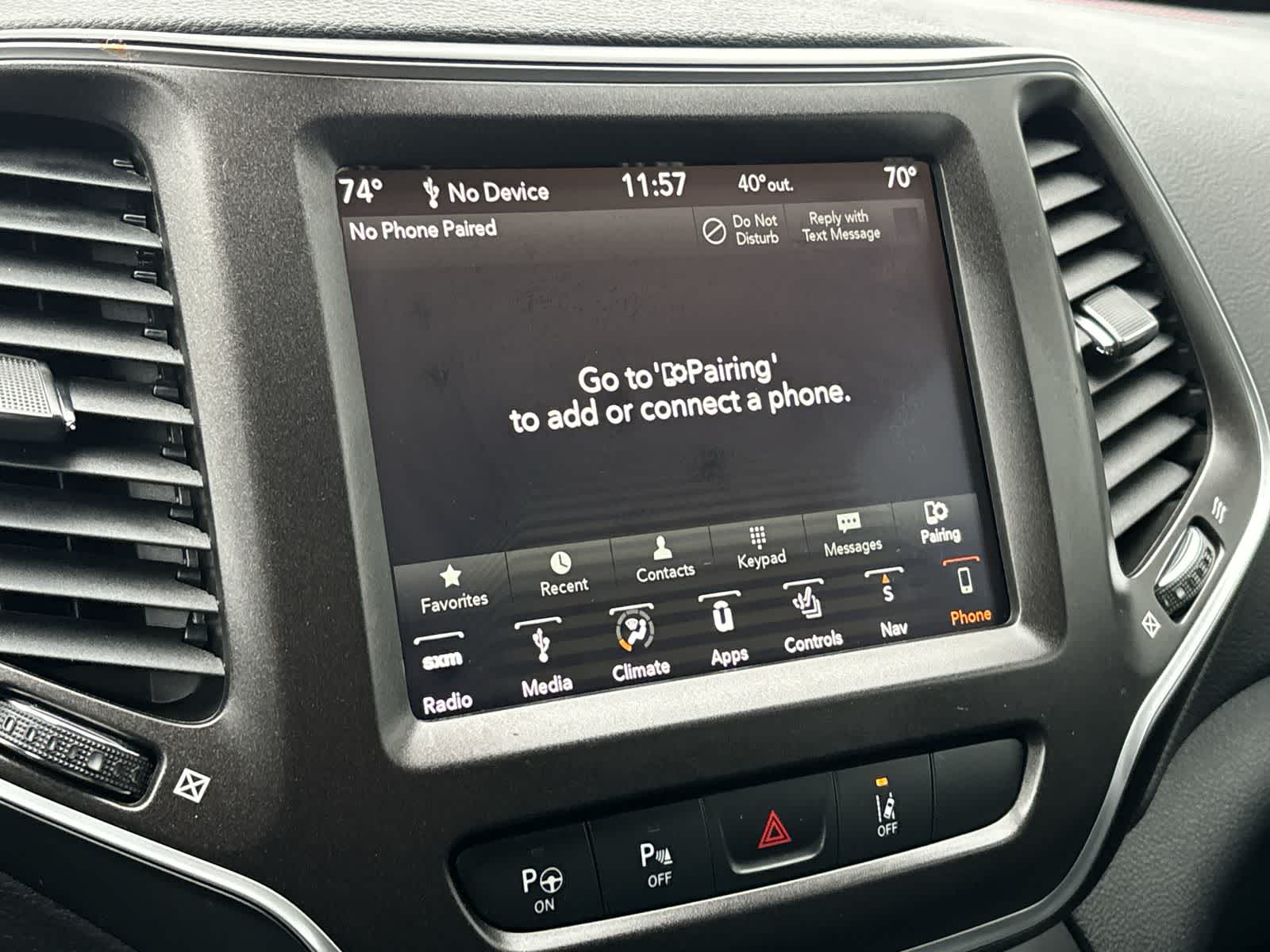 Thumbnail: 2019 Jeep Cherokee - 26