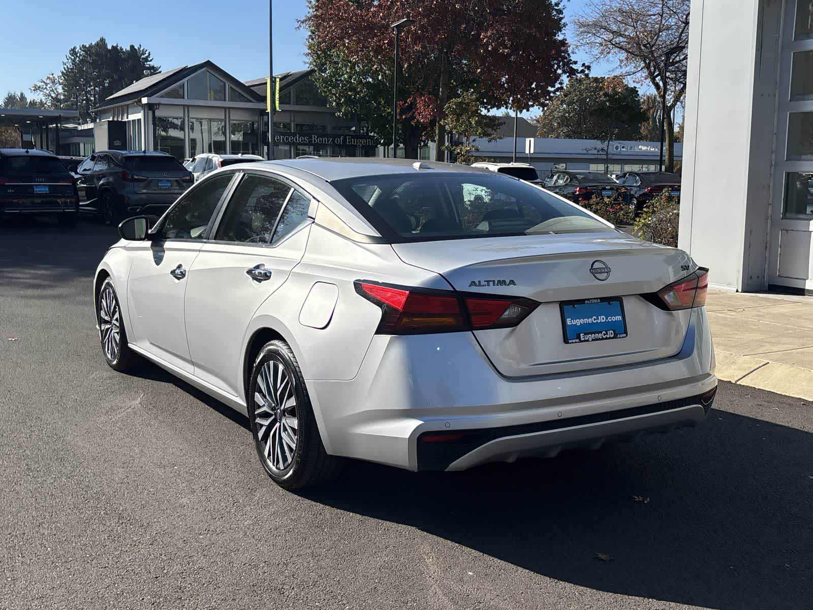 Used 2024 Nissan Altima 2.5 SV Sedan