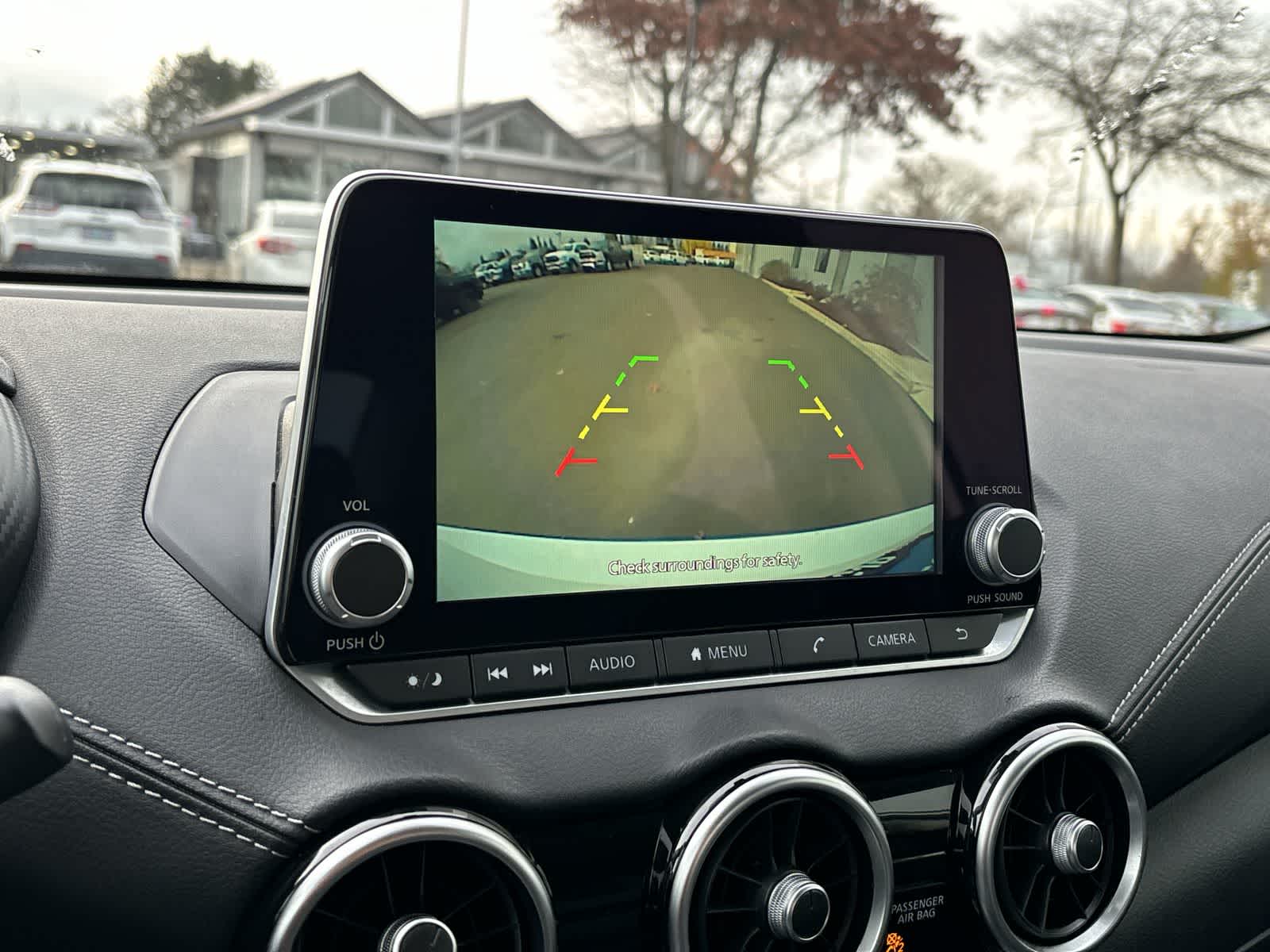 Thumbnail: 2023 Nissan Sentra - 21