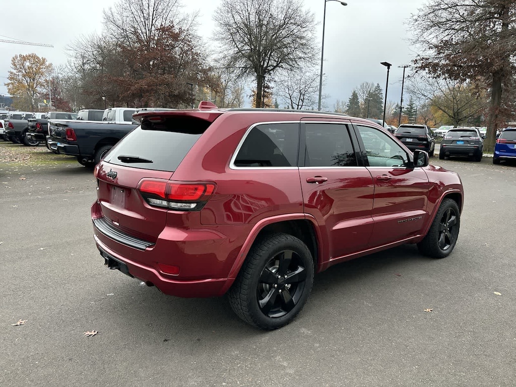 Used 2015 Jeep Grand Cherokee Laredo 4x4 SUV