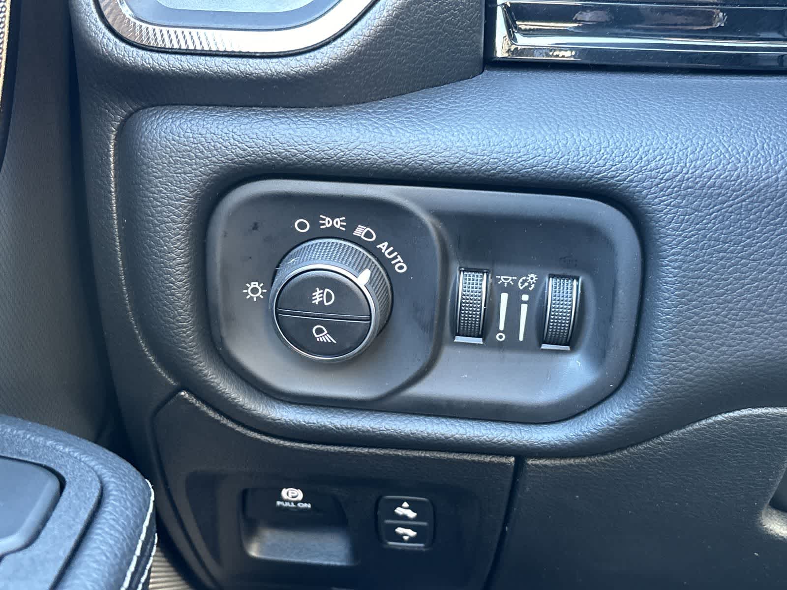 Thumbnail: 2026 RAM 1500 - 16