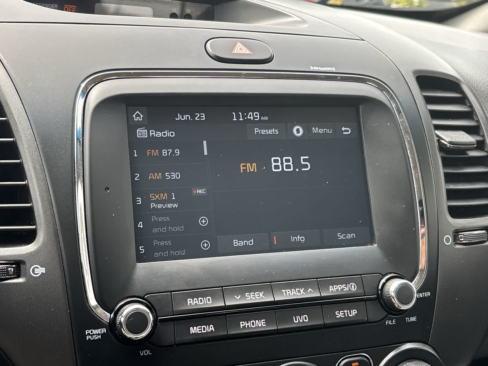 Thumbnail: 2018 Kia Forte - 14