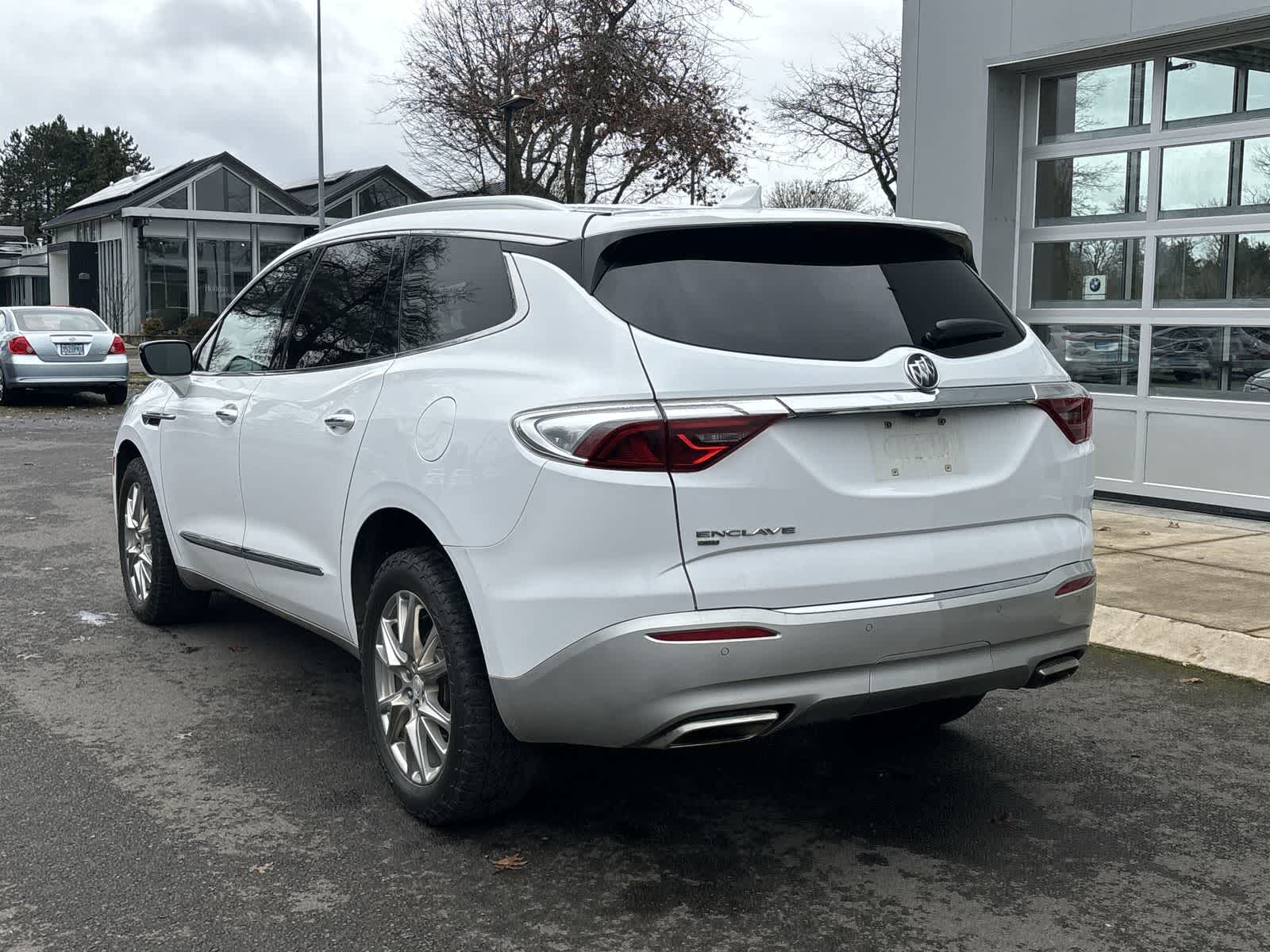 Thumbnail: 2022 Buick Enclave - 3