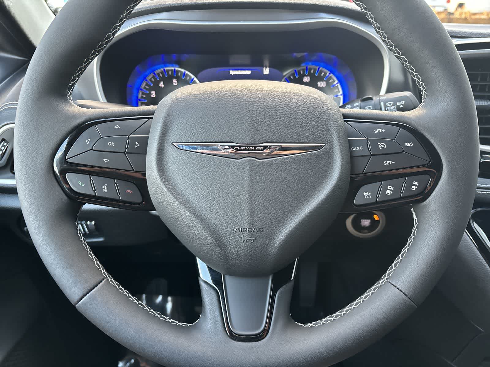 Thumbnail: 2026 Chrysler Pacifica - 10