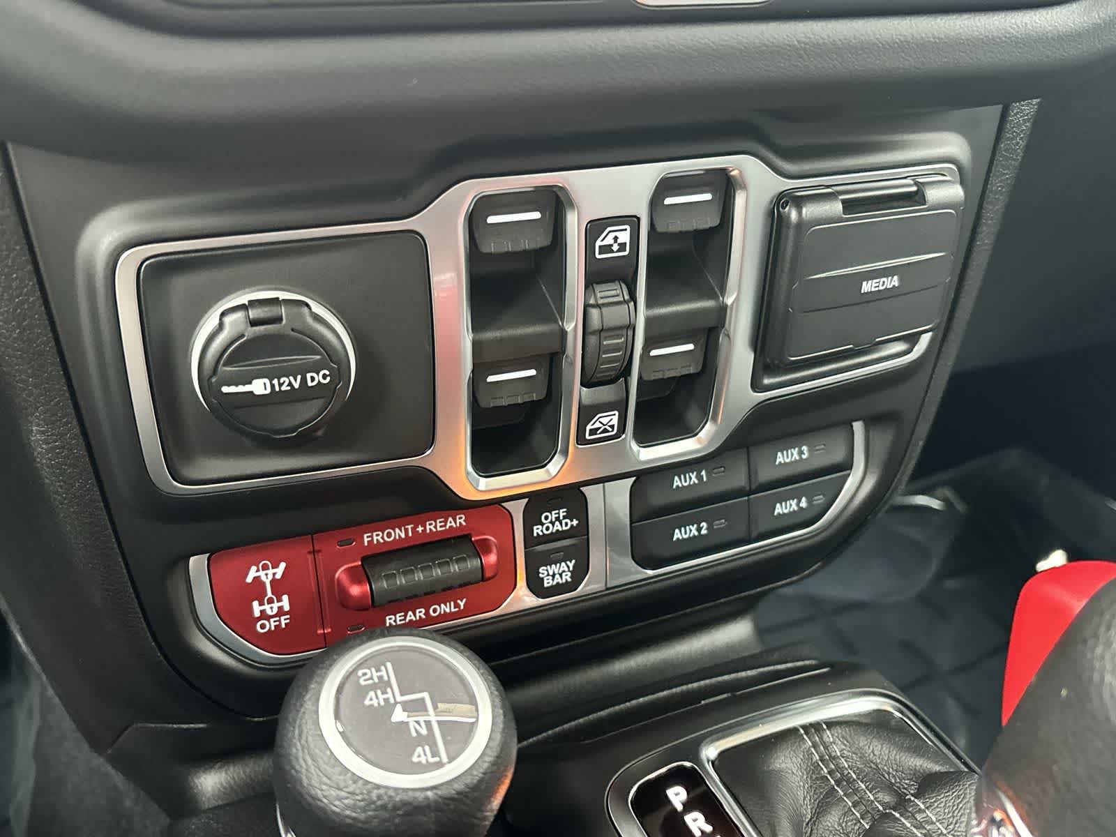 Thumbnail: 2026 Jeep Gladiator - 25