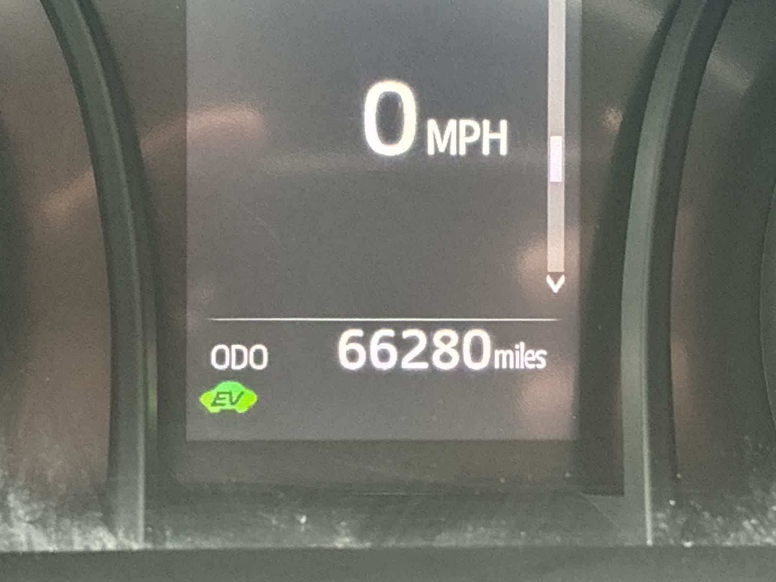 Thumbnail: 2020 Toyota Camry - 16