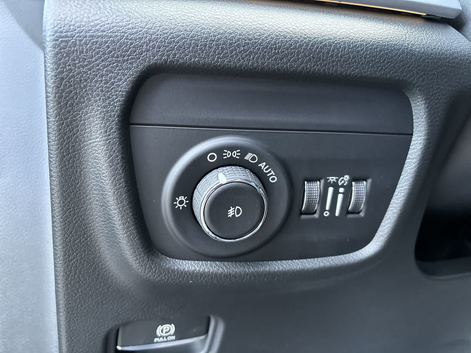 Thumbnail: 2026 Jeep Grand Cherokee - 10