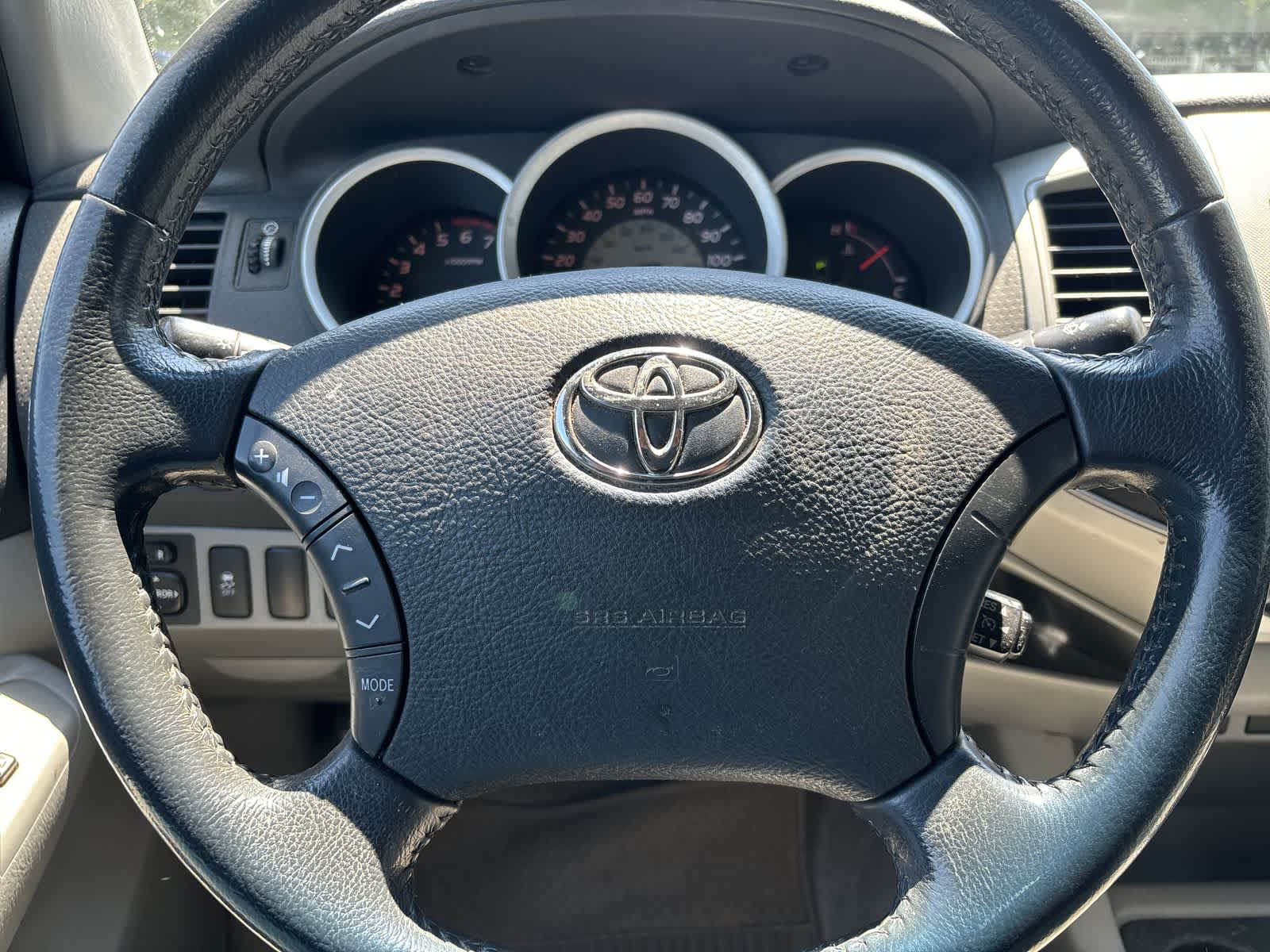 Thumbnail: 2011 Toyota Tacoma - 13