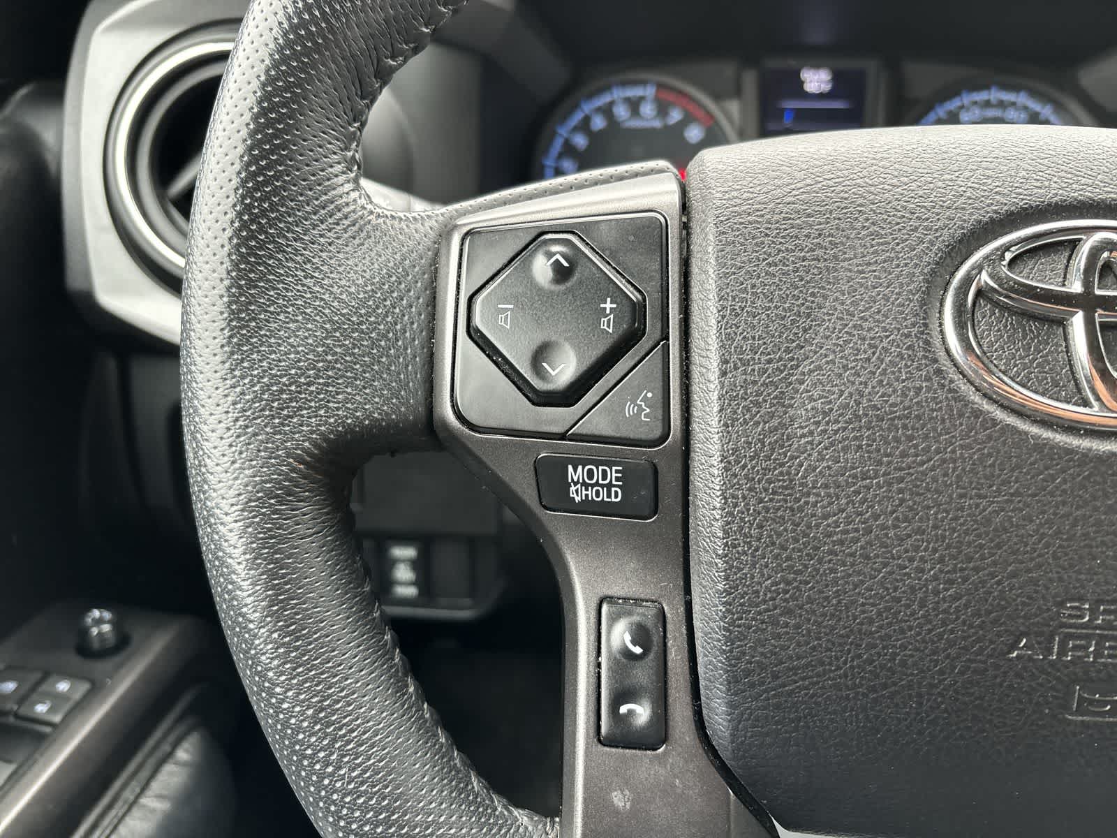 Thumbnail: 2021 Toyota Tacoma - 11