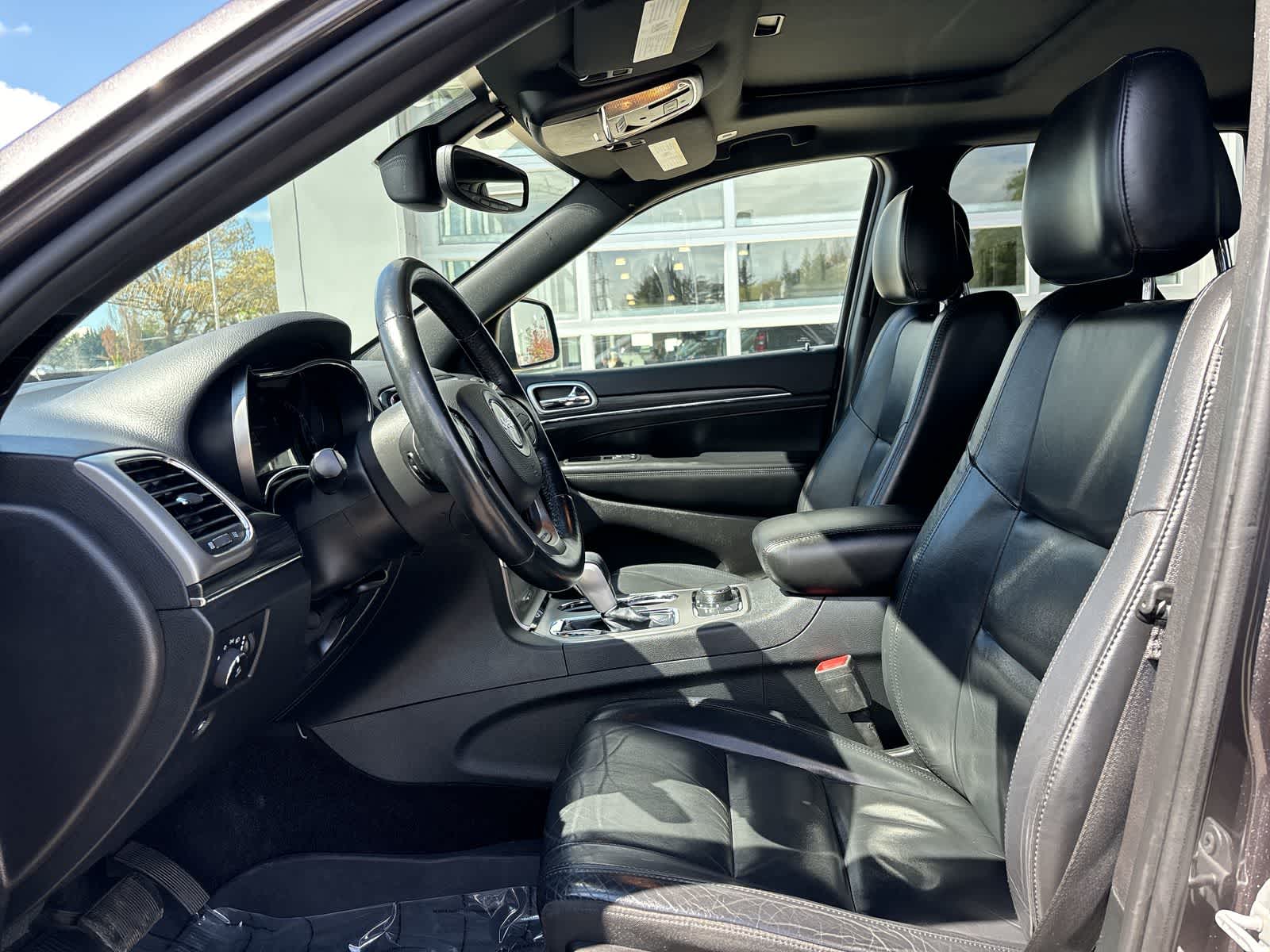 Thumbnail: 2019 Jeep Grand Cherokee - 8