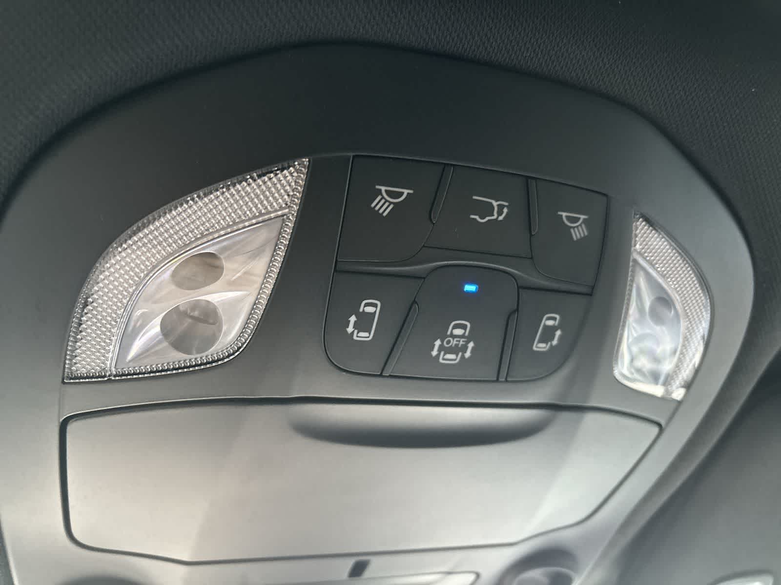 Thumbnail: 2026 Chrysler Pacifica - 27