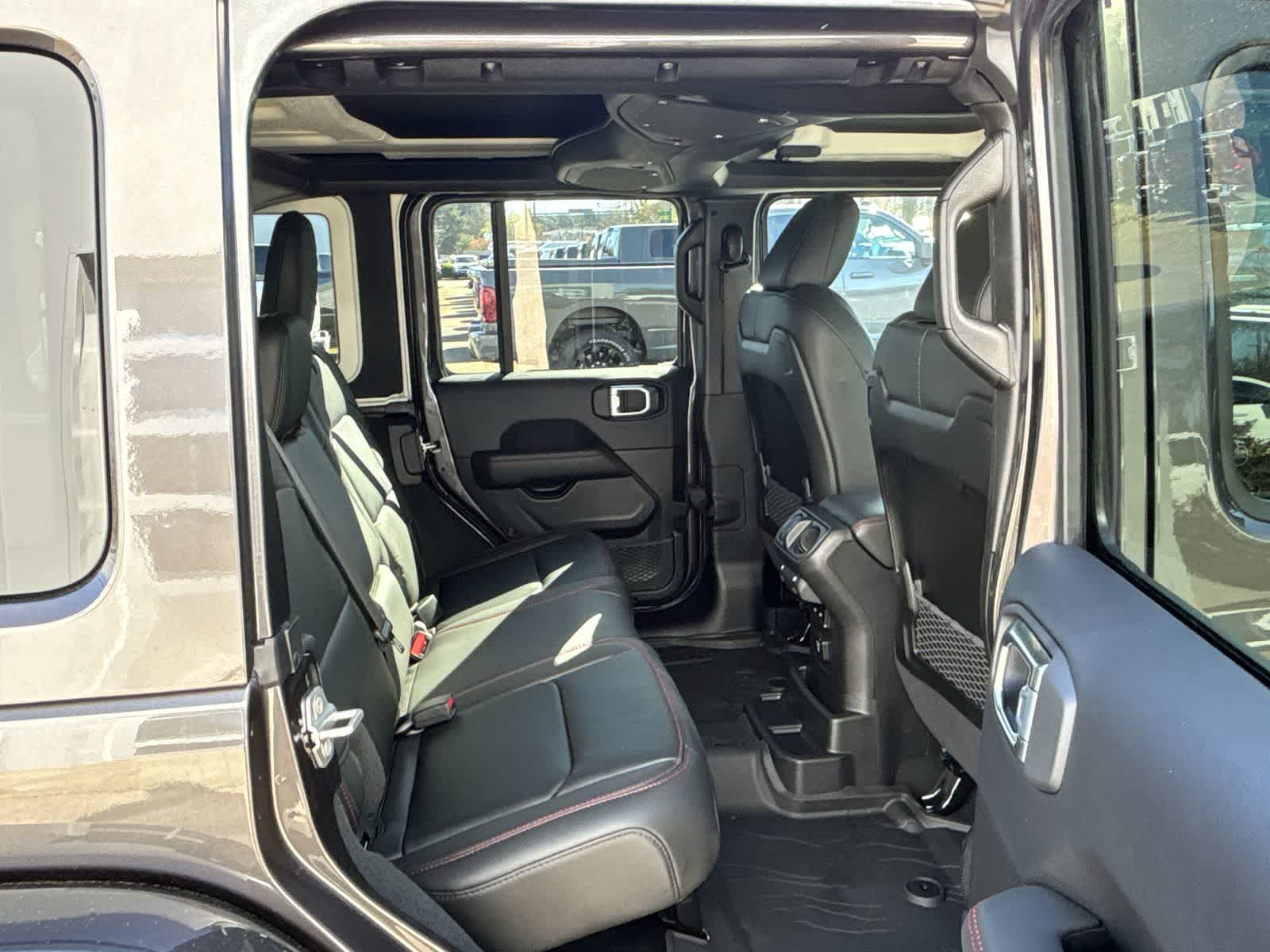 Thumbnail: 2026 Jeep Wrangler - 10