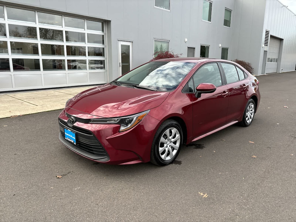 Used 2024 Toyota Corolla LE Sedan