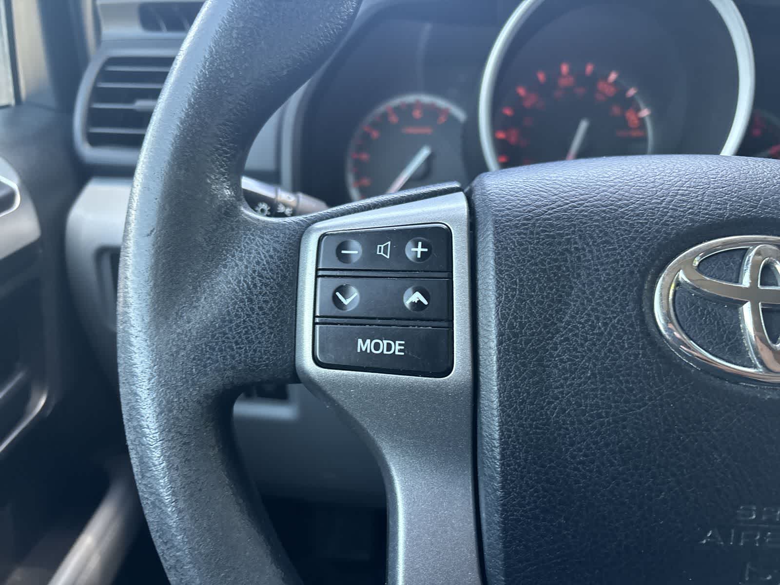 Thumbnail: 2012 Toyota 4Runner - 11