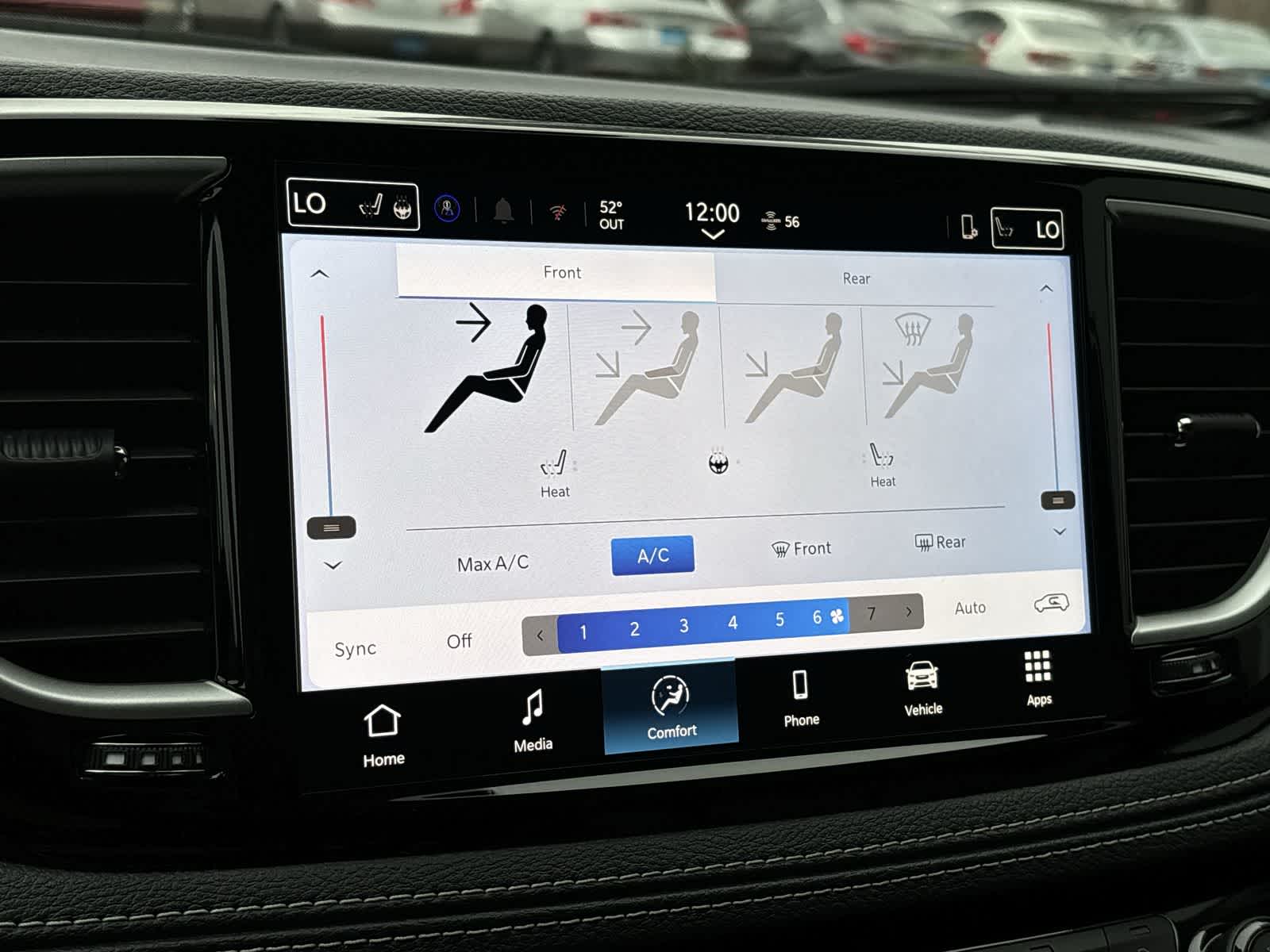 Thumbnail: 2026 Chrysler Pacifica - 19