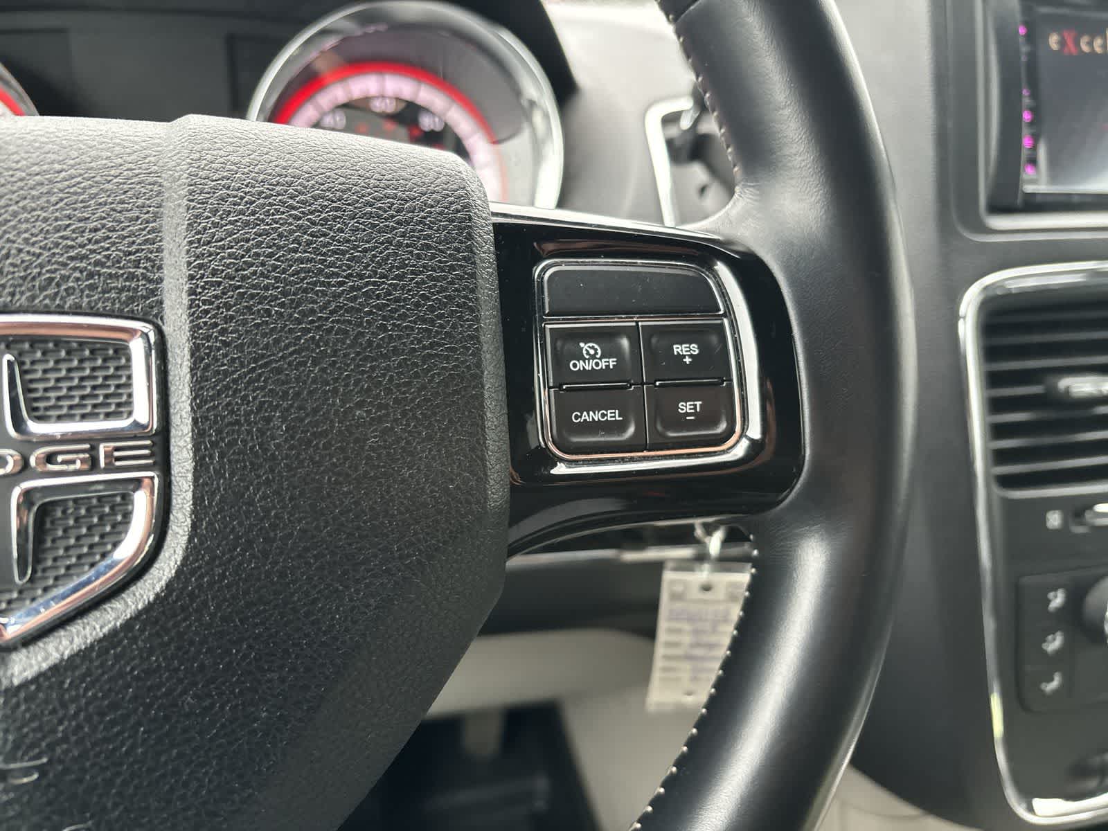 Thumbnail: 2019 Dodge Grand Caravan - 11