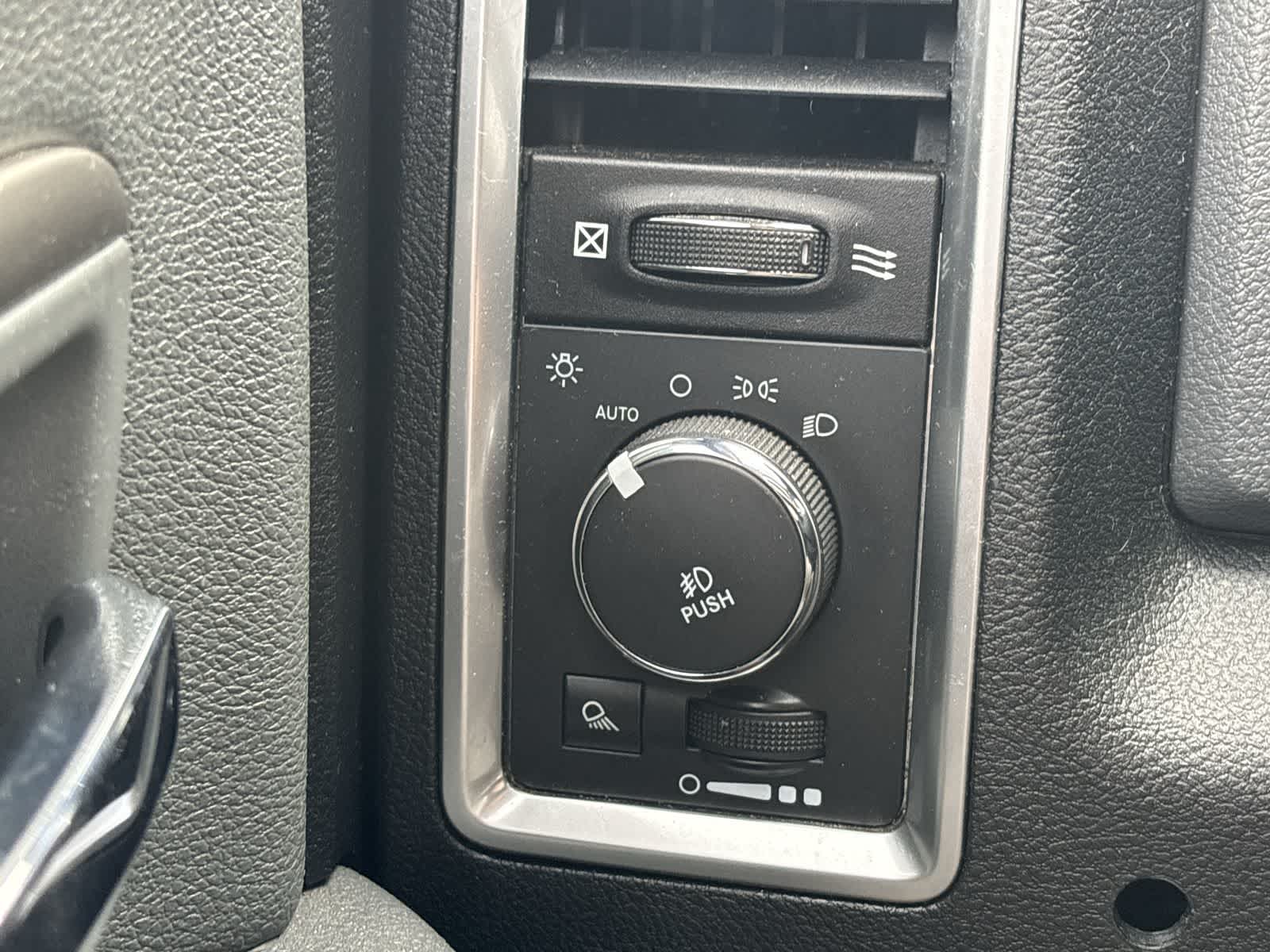 Thumbnail: 2014 RAM 1500 - 12