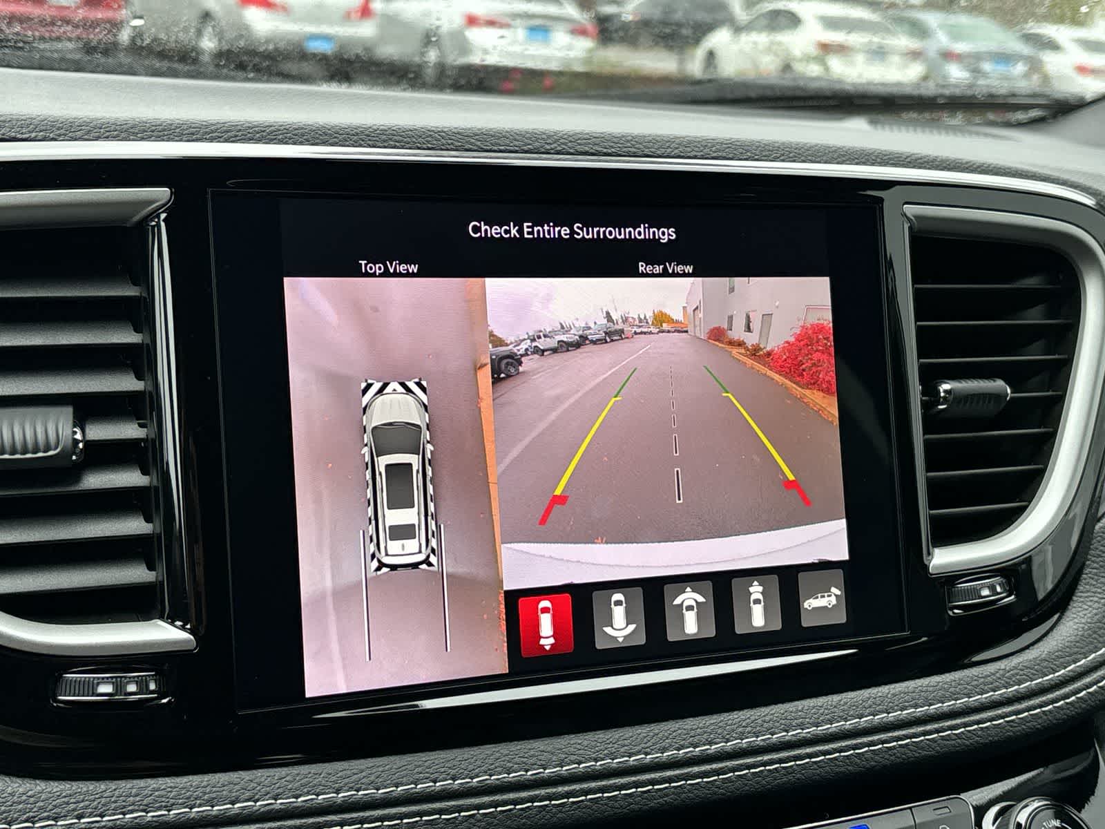 Thumbnail: 2026 Chrysler Pacifica - 20