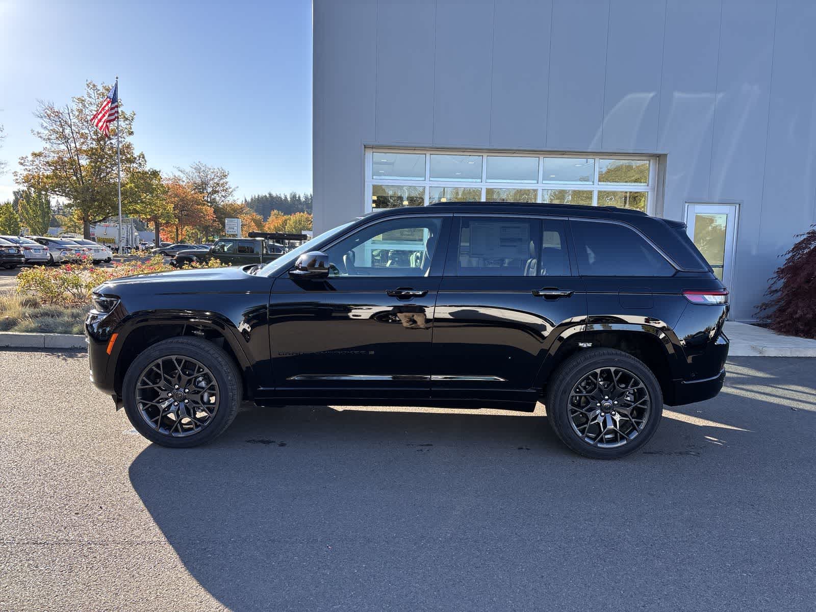 New 2027 Jeep Grand Cherokee Summit Sport Utility