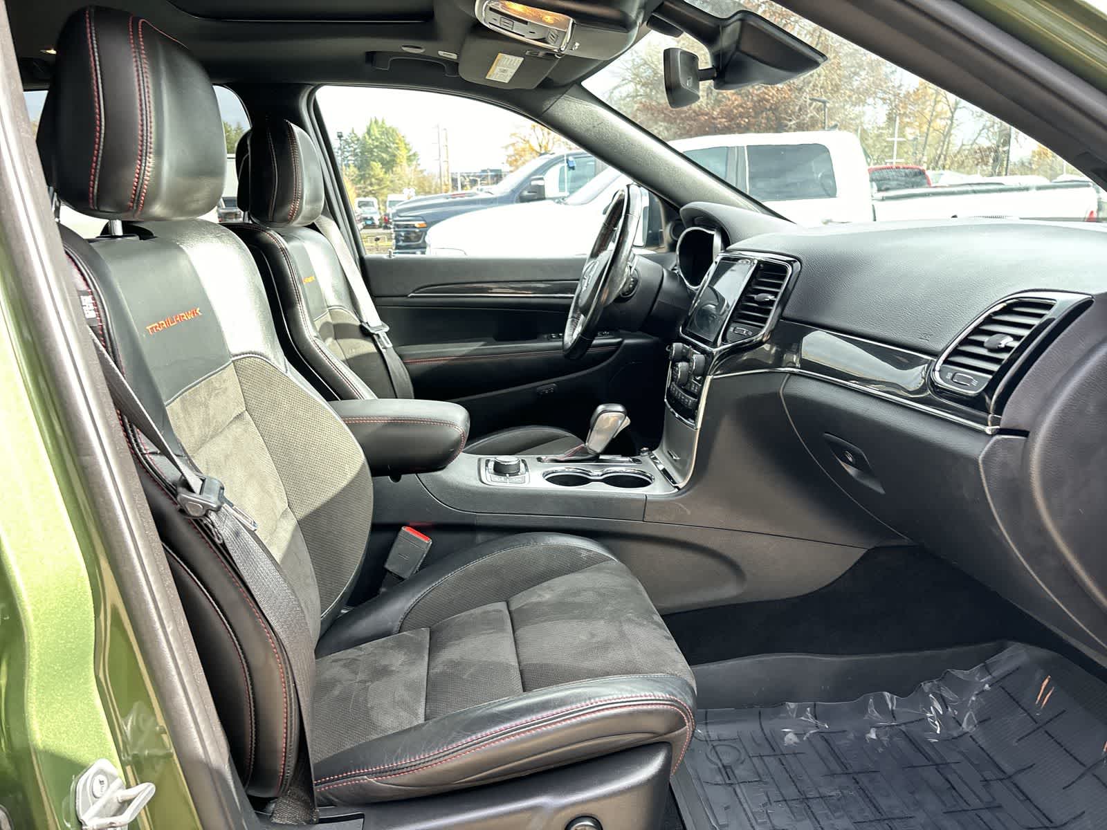 Thumbnail: 2020 Jeep Grand Cherokee - 5