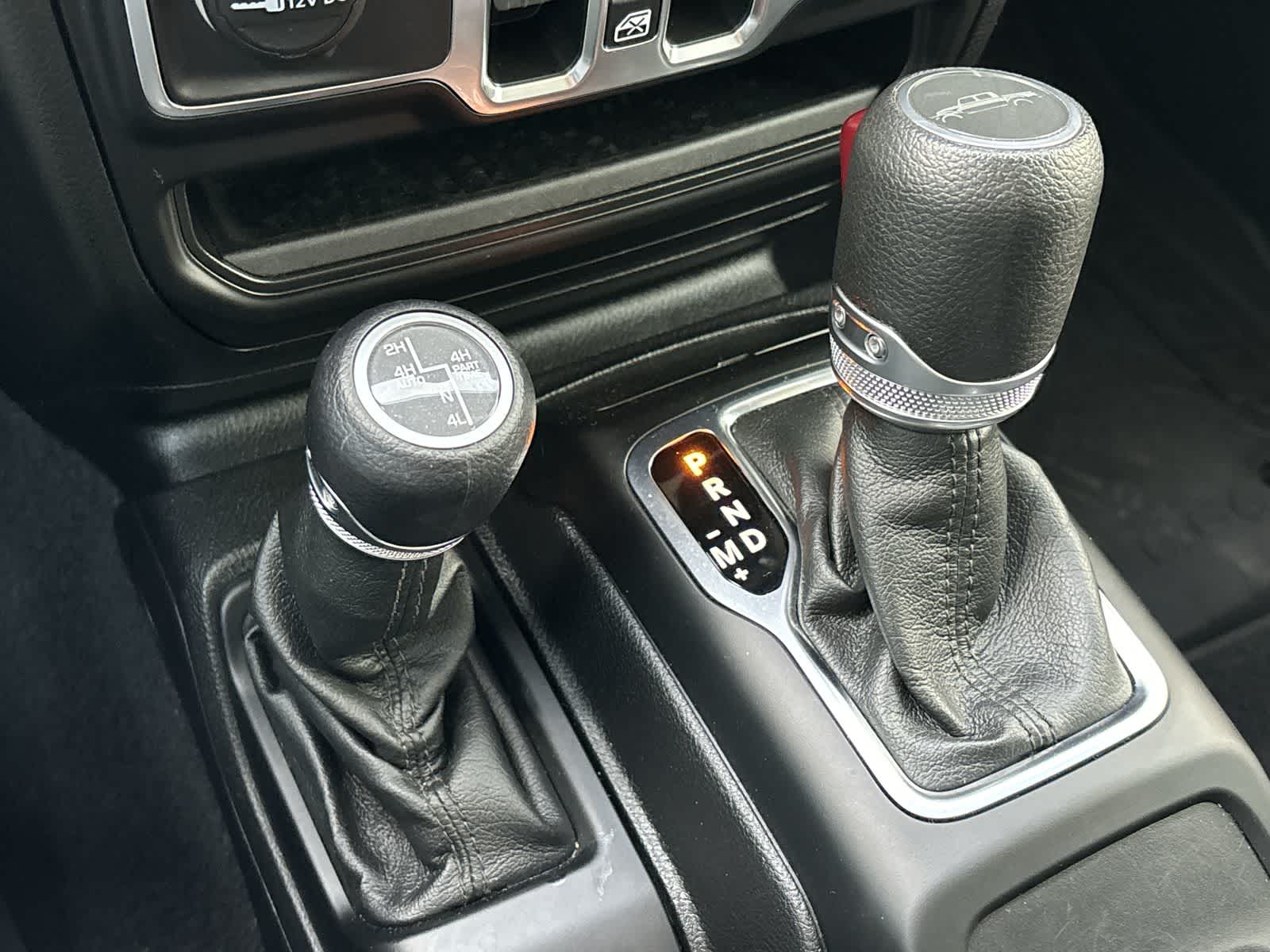 Thumbnail: 2021 Jeep Gladiator - 25