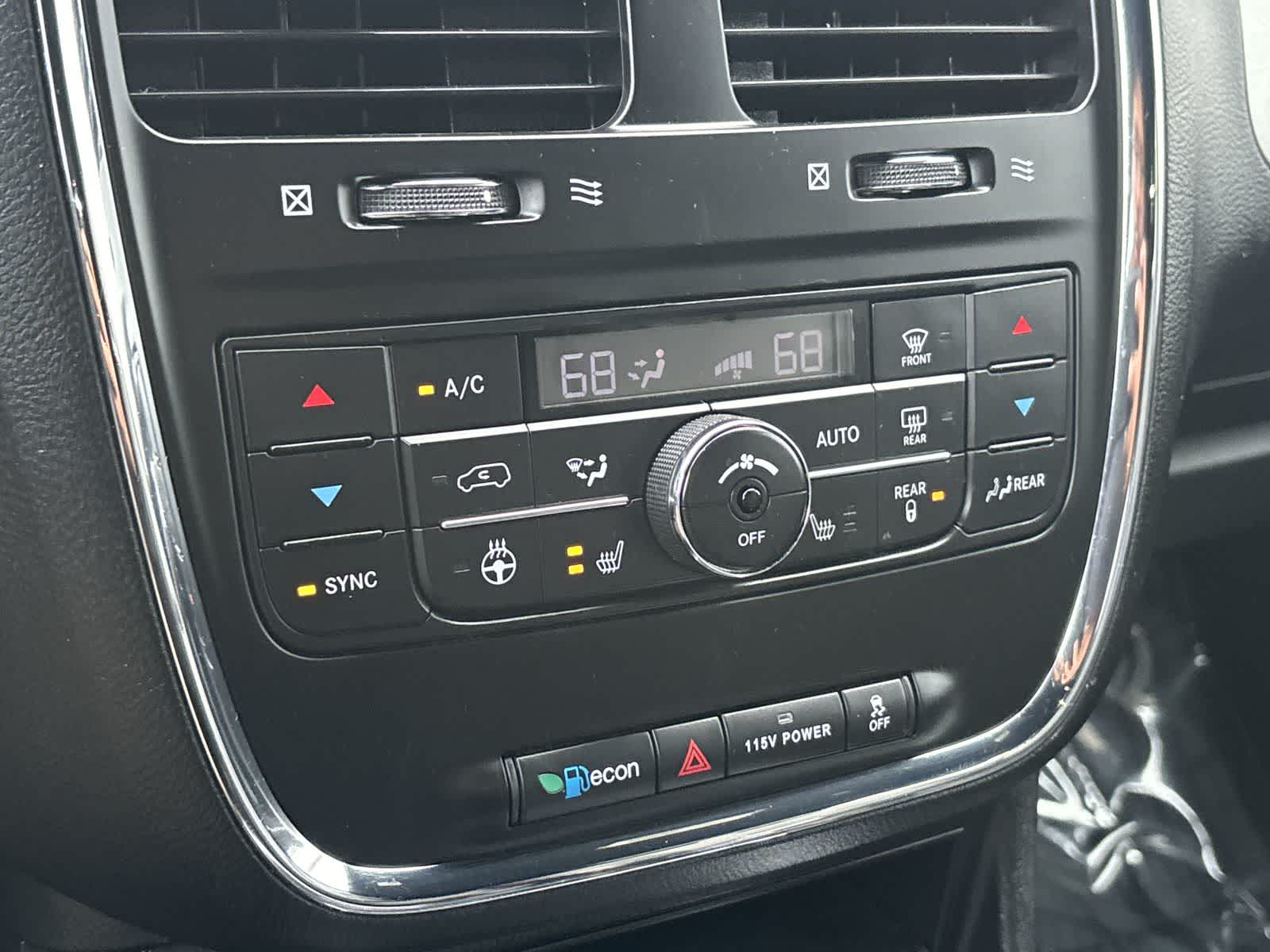 Thumbnail: 2019 Dodge Grand Caravan - 22