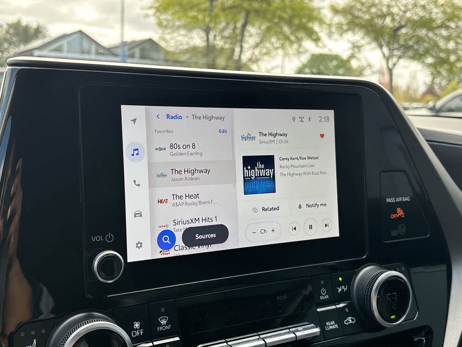 Thumbnail: 2023 Toyota Highlander - 18