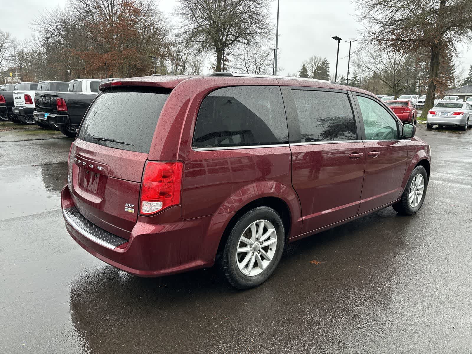 Thumbnail: 2019 Dodge Grand Caravan - 4