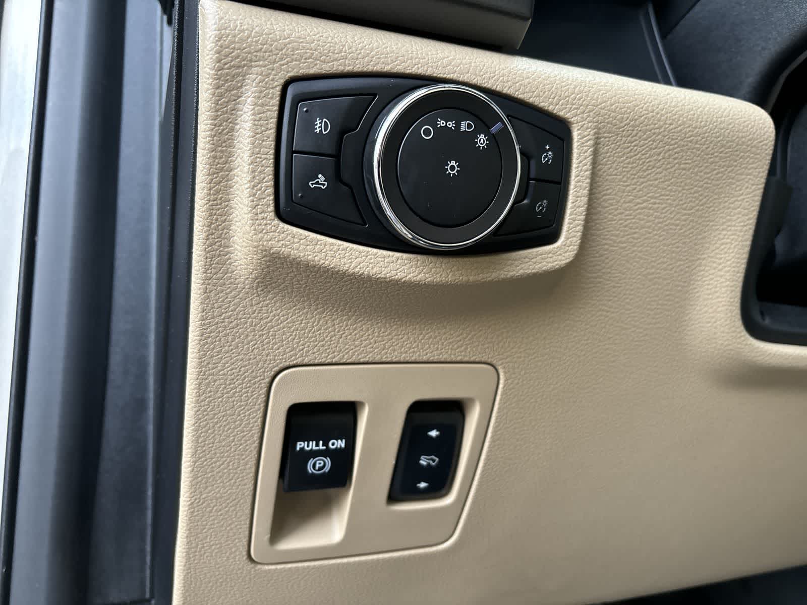 Thumbnail: 2018 Ford F-150 - 10