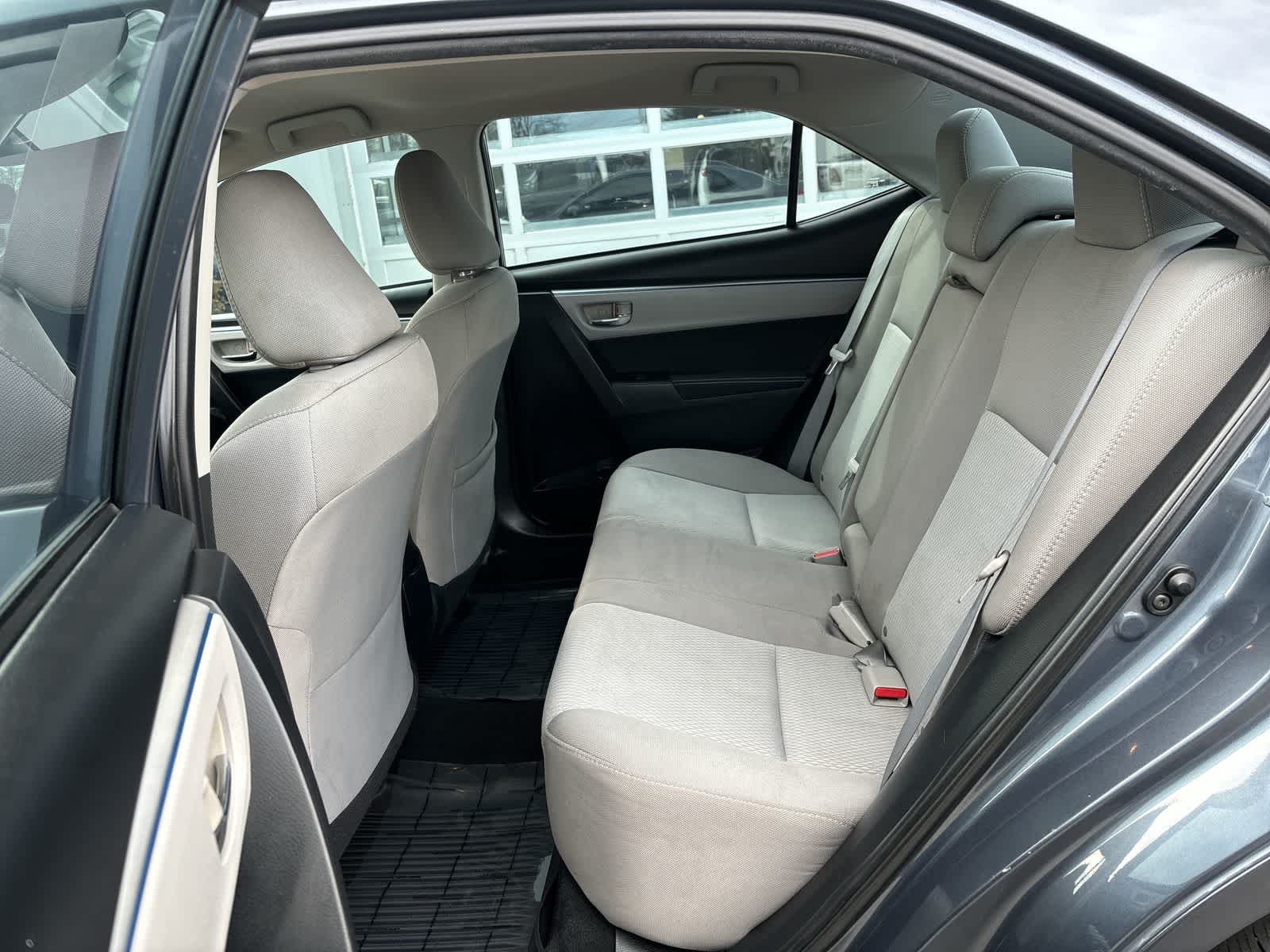 Thumbnail: 2015 Toyota Corolla - 8