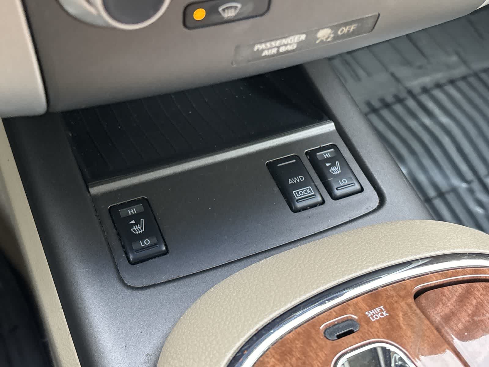 Thumbnail: 2011 Nissan Murano - 23