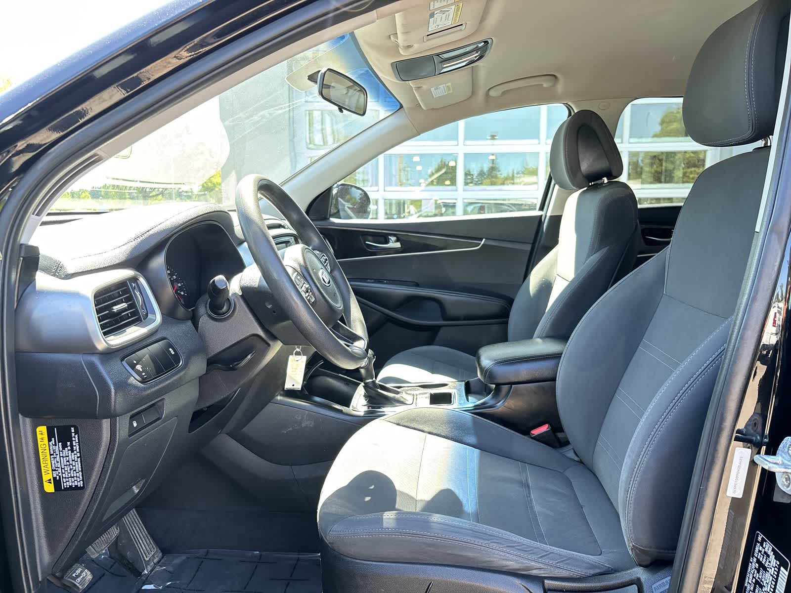 Thumbnail: 2016 Kia Sorento - 8
