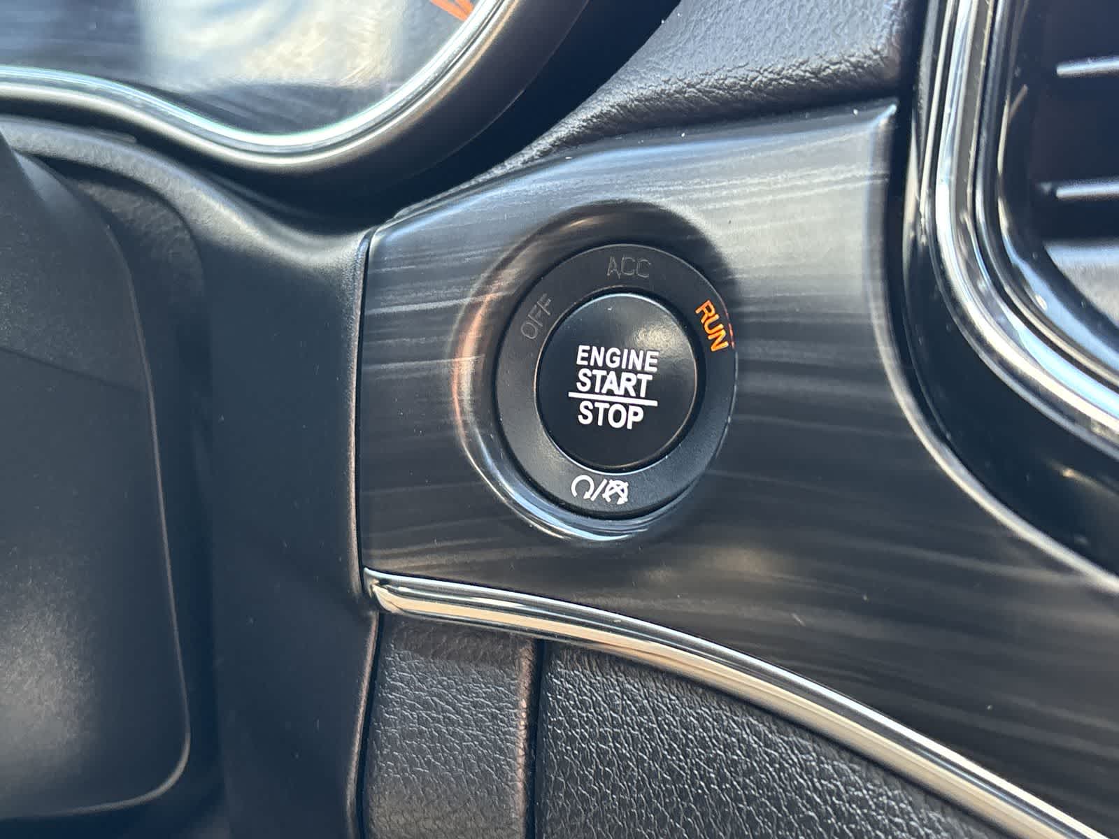 Thumbnail: 2019 Jeep Grand Cherokee - 29