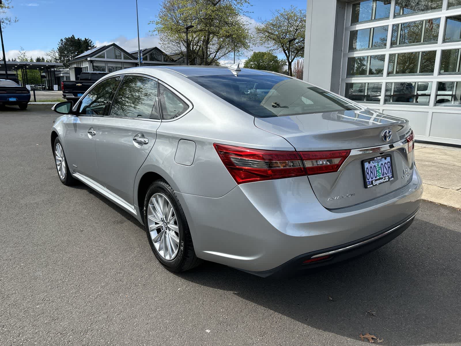 Thumbnail: 2018 Toyota Avalon - 3