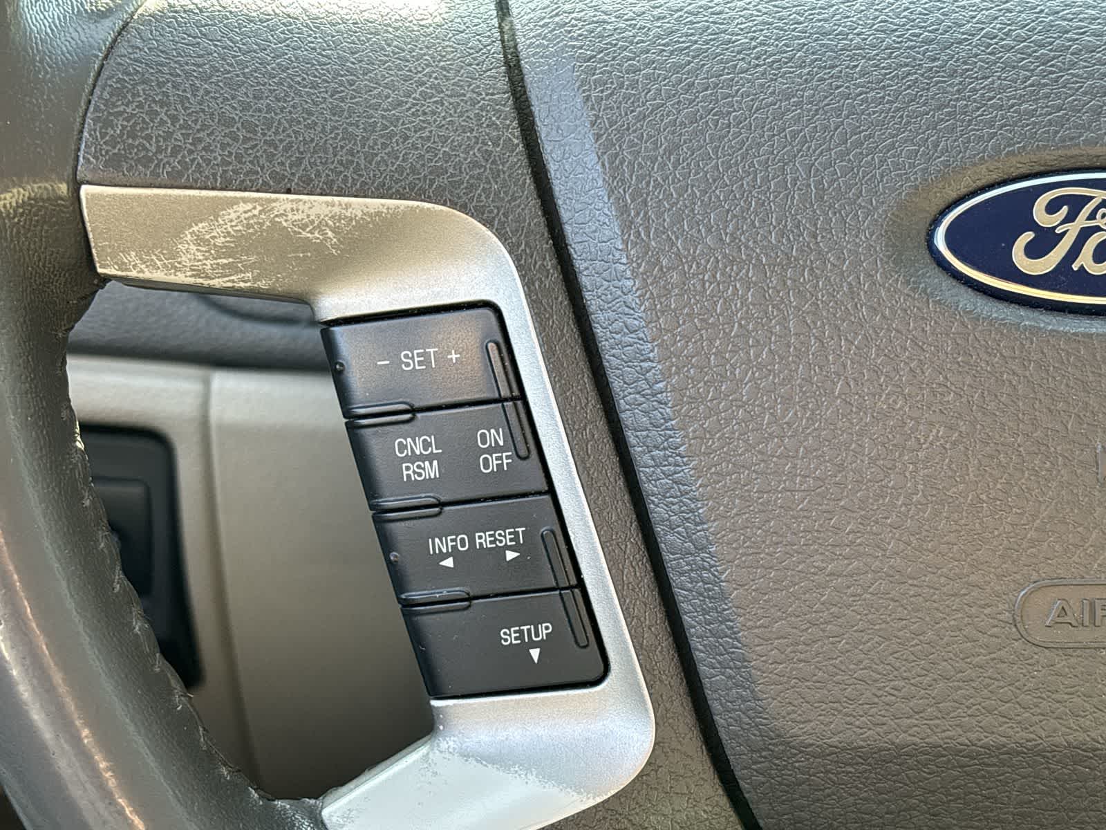 Thumbnail: 2010 Ford Fusion - 10