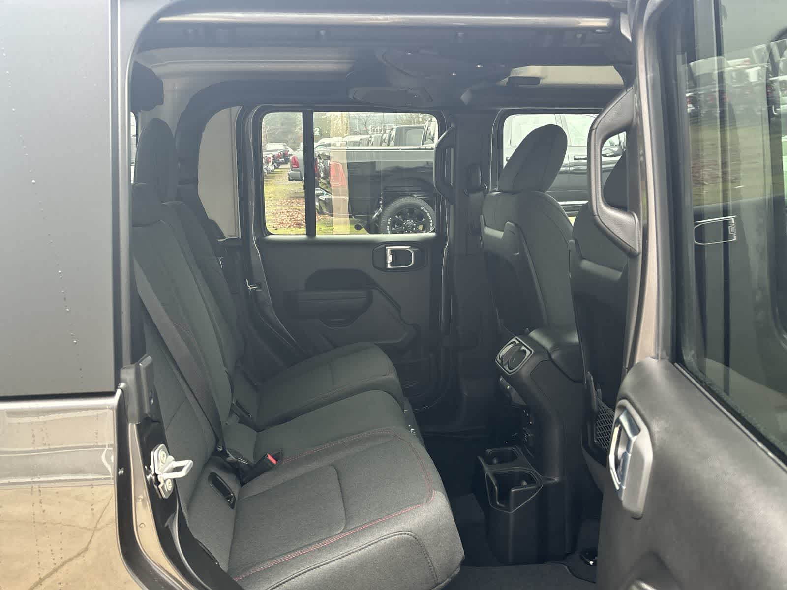 Thumbnail: 2026 Jeep Gladiator - 10